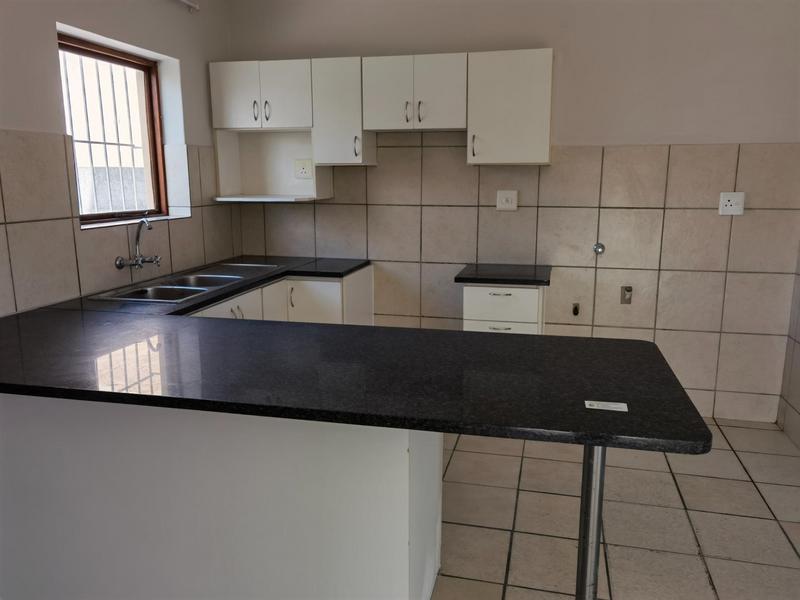 3 Bedroom Property for Sale in Marinda Park Western Cape